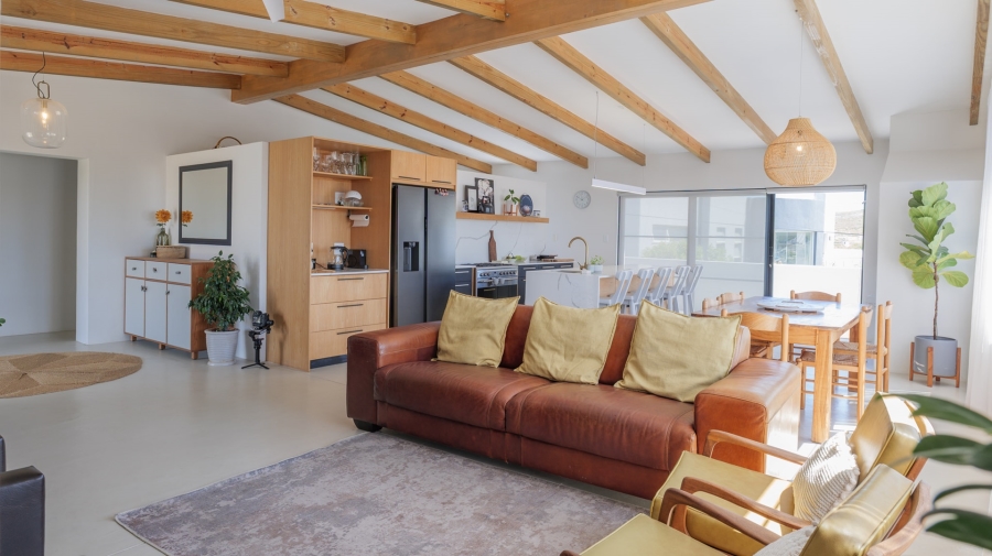 6 Bedroom Property for Sale in Agulhas Western Cape